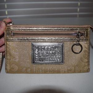 Coach Poppy Gold Wristlet Wallet